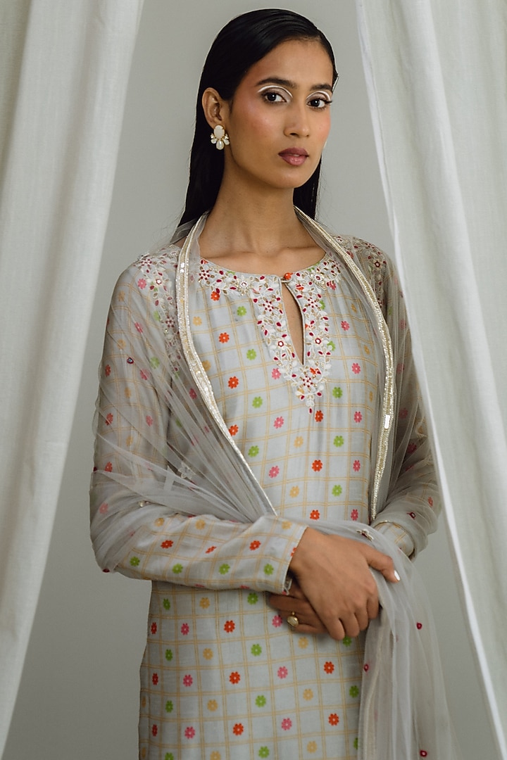 Grey Dupion Silk Floral Printed Kurta Set by Drishti & Zahabia at Pernia's Pop Up Shop