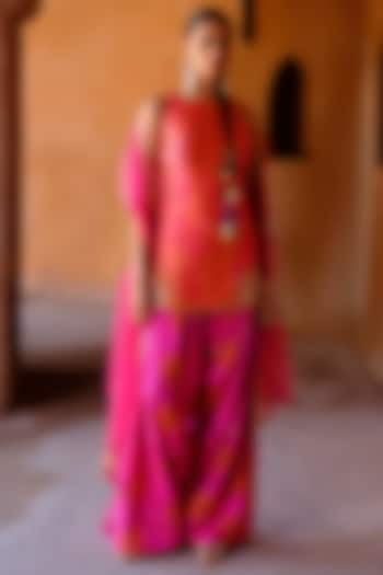 Pink Dupion Silk Mirror Hand Embroidered Tunic Set by Drishti & Zahabia at Pernia's Pop Up Shop