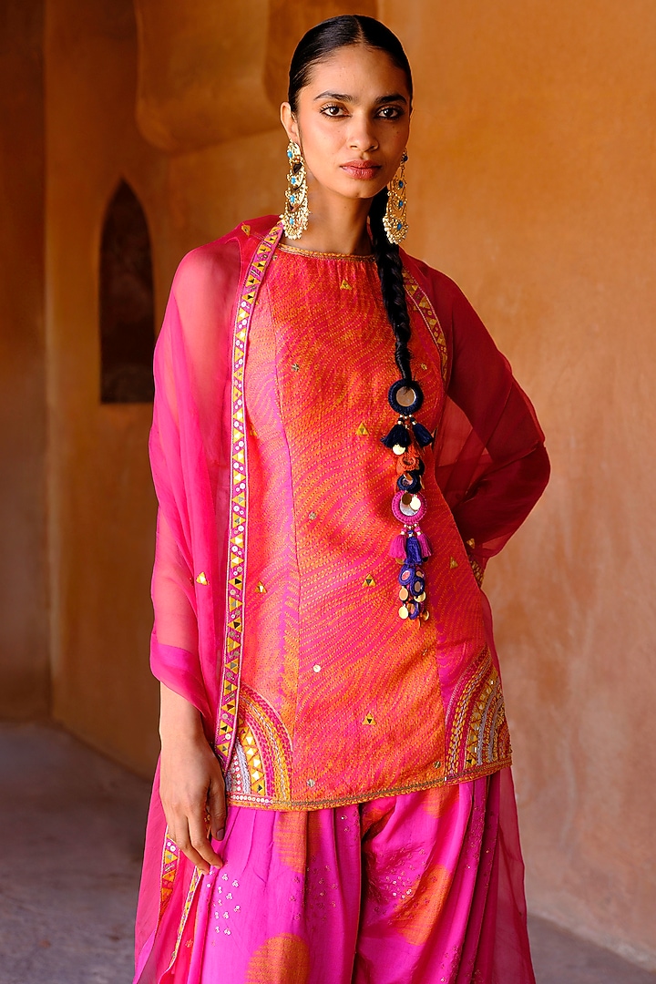 Pink Dupion Silk Mirror Hand Embroidered Tunic Set by Drishti & Zahabia at Pernia's Pop Up Shop