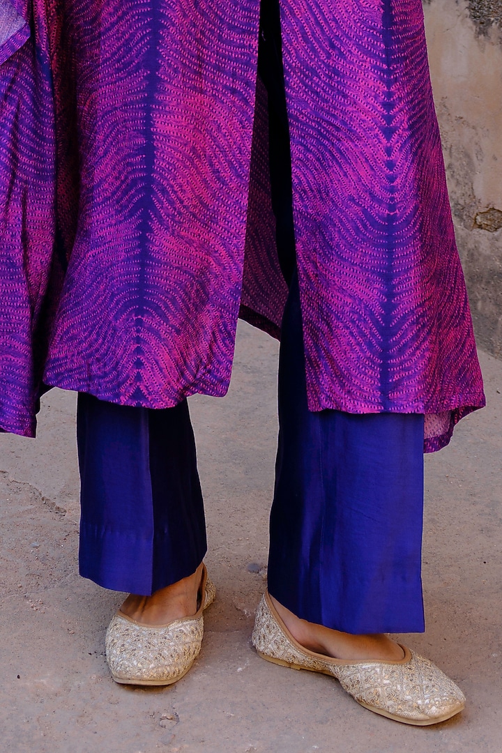 Blue Dupion Silk Sequin Hand Embroidered Kaftan Set by Drishti & Zahabia at Pernia's Pop Up Shop