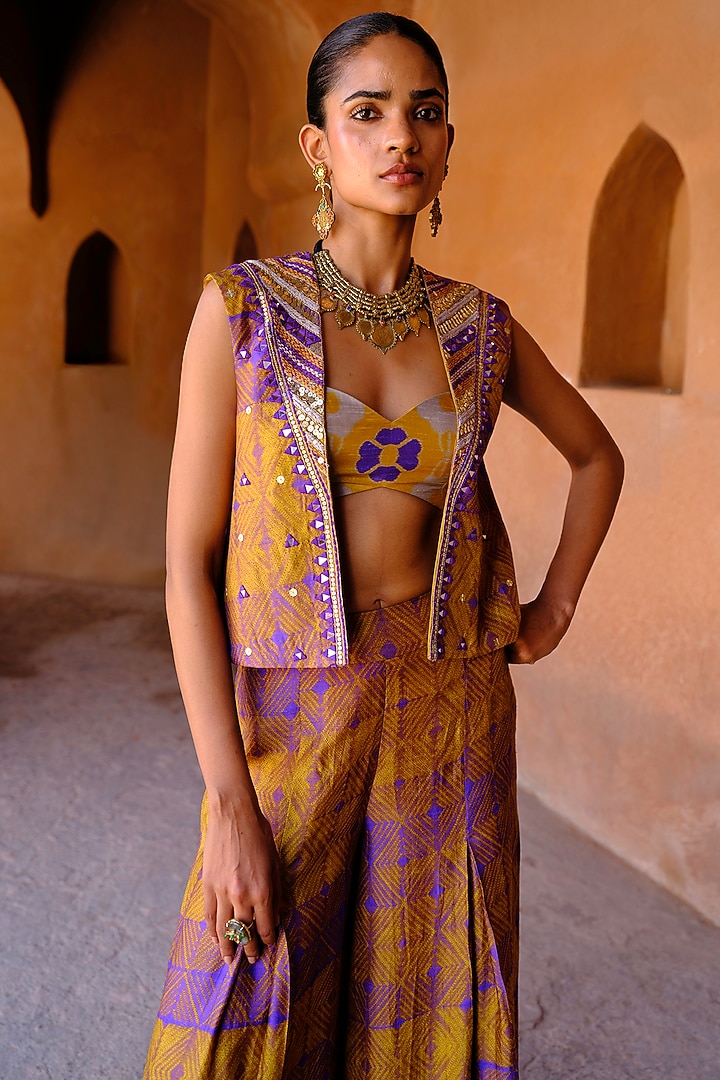 Yellow Dupion Silk Box Pleated Pant Set by Drishti & Zahabia at Pernia's Pop Up Shop