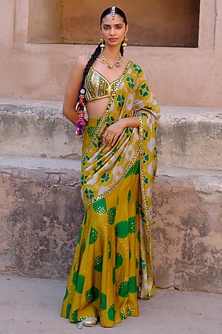 Green Dupion Silk Ikat Digital Printed Fish-Tail Saree Set by Drishti & Zahabia