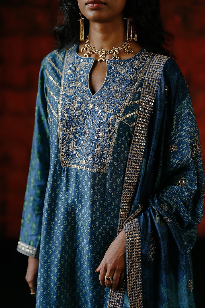 Indigo Blue Dupion Silk Hand Embroidered & Printed Kurta Set by Drishti & Zahabia at Pernia's Pop Up Shop