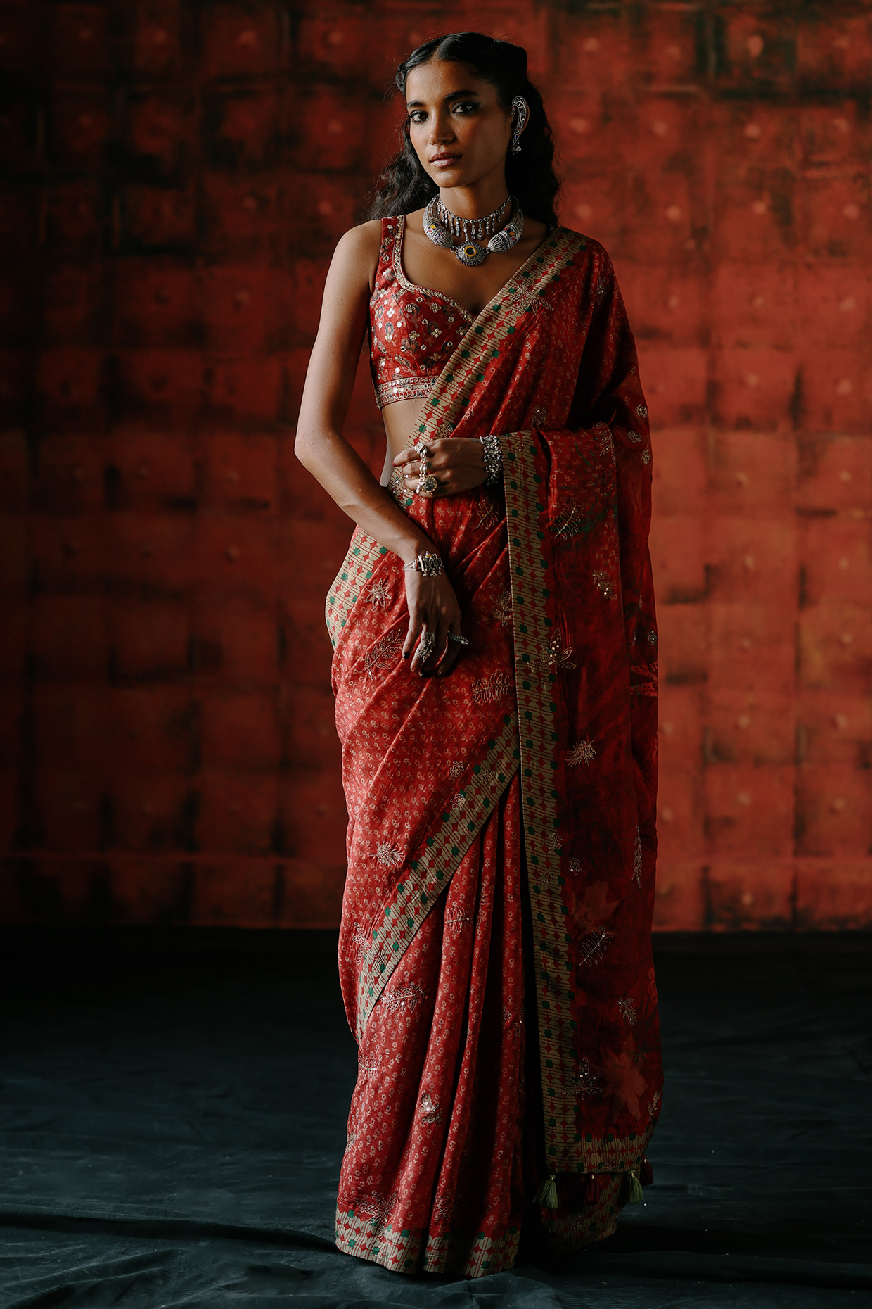 Brick Red Dupion Silk Placement Printed Wedding Saree Set by Drishti & Zahabia at Pernia's Pop Up Shop