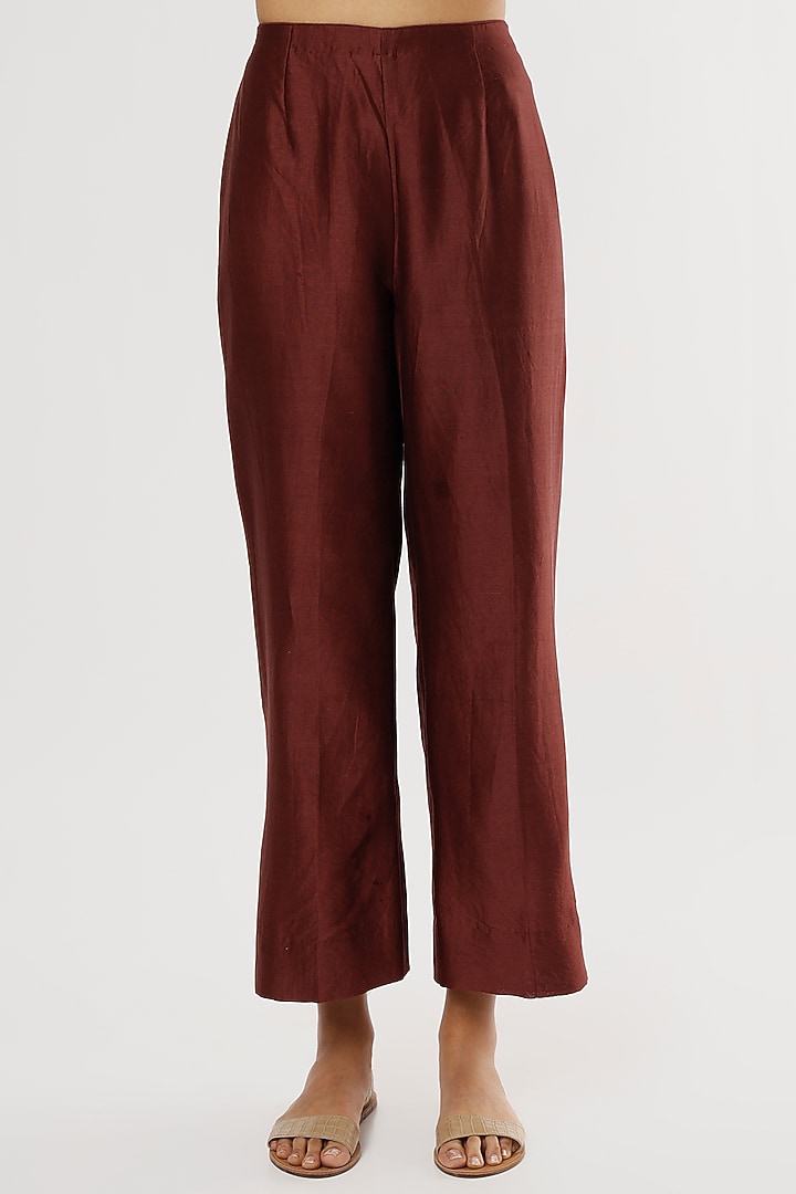 Maroon Embroidered Kaftan Set by Drishti & Zahabia at Pernia's Pop Up Shop