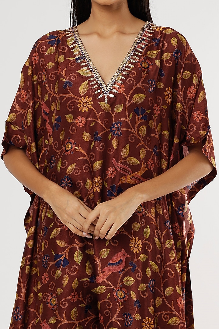 Maroon Embroidered Kaftan Set by Drishti & Zahabia at Pernia's Pop Up Shop