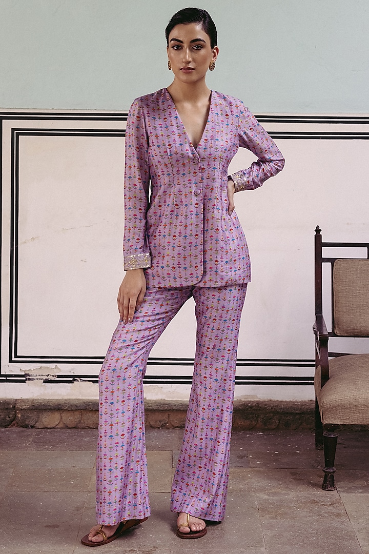 Lilac Dupion Silk Printed & Hand Embroidered Pant Suit Set by Drishti & Zahabia