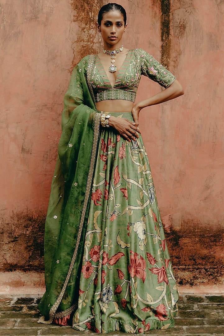 Green Dupion Silk Kalamkari Printed Wedding Lehenga Set by Drishti & Zahabia at Pernia's Pop Up Shop