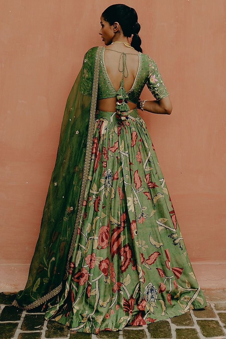Green Dupion Silk Kalamkari Printed Wedding Lehenga Set by Drishti & Zahabia at Pernia's Pop Up Shop