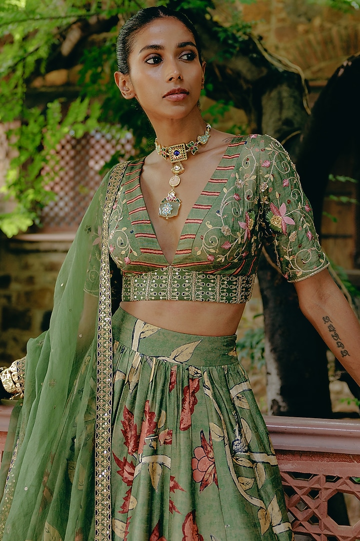 Green Dupion Silk Kalamkari Printed Wedding Lehenga Set by Drishti & Zahabia at Pernia's Pop Up Shop
