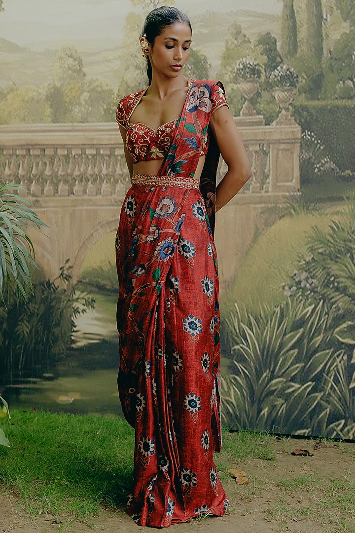 Red Dupion Silk Kalamkari Printed Pre-Draped Wedding Saree Set by Drishti & Zahabia at Pernia's Pop Up Shop