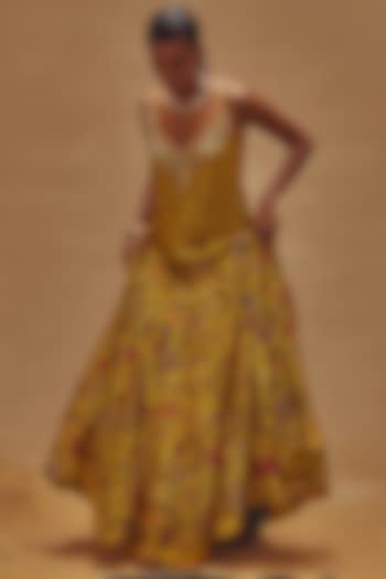 Yellow Floral Printed Kalidar Skirt Set by Drishti & Zahabia