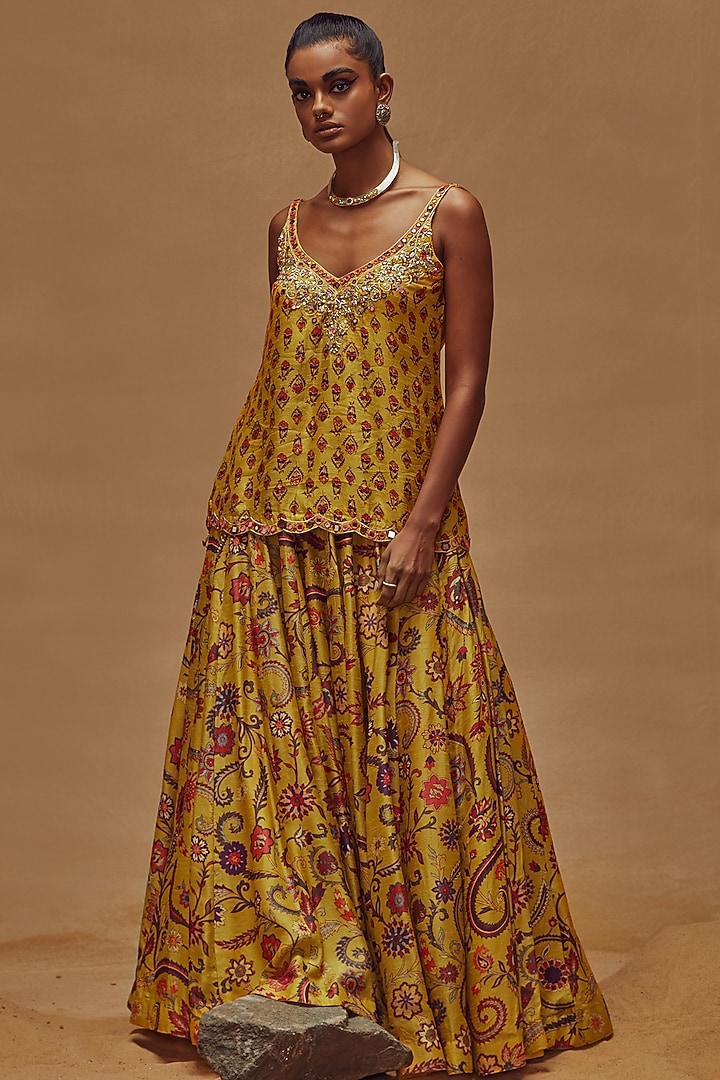 Yellow Floral Printed Kalidar Skirt Set by Drishti & Zahabia at Pernia's Pop Up Shop