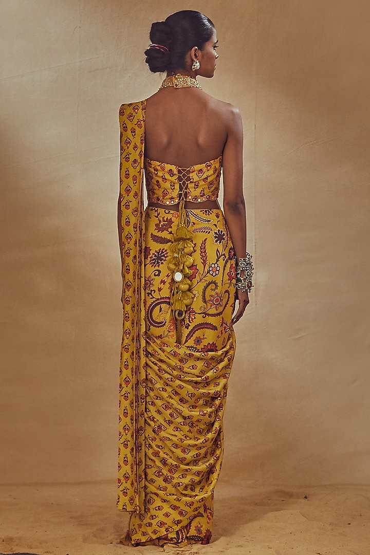 Yellow Printed Pre Stitched Party Wear Saree Set by Drishti & Zahabia at Pernia's Pop Up Shop