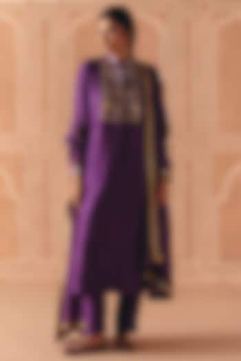 Imperial Violet Dupion Silk Printed & Embroidered Kurta Set by Drishti & Zahabia at Pernia's Pop Up Shop