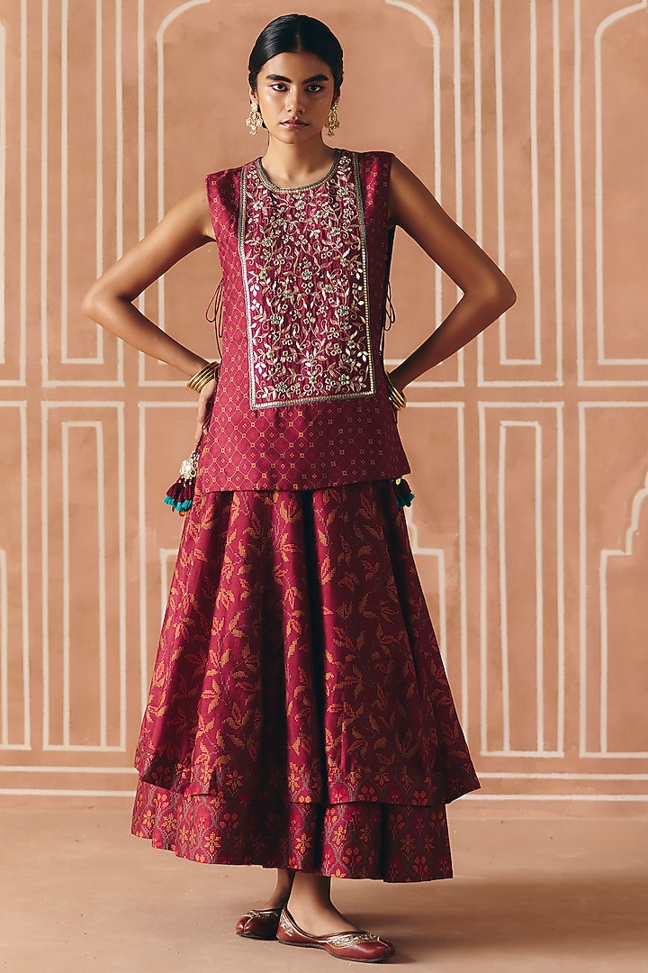Berry Plum Dupion Silk Printed Cropped Layered Wedding Lehenga Set by Drishti & Zahabia at Pernia's Pop Up Shop