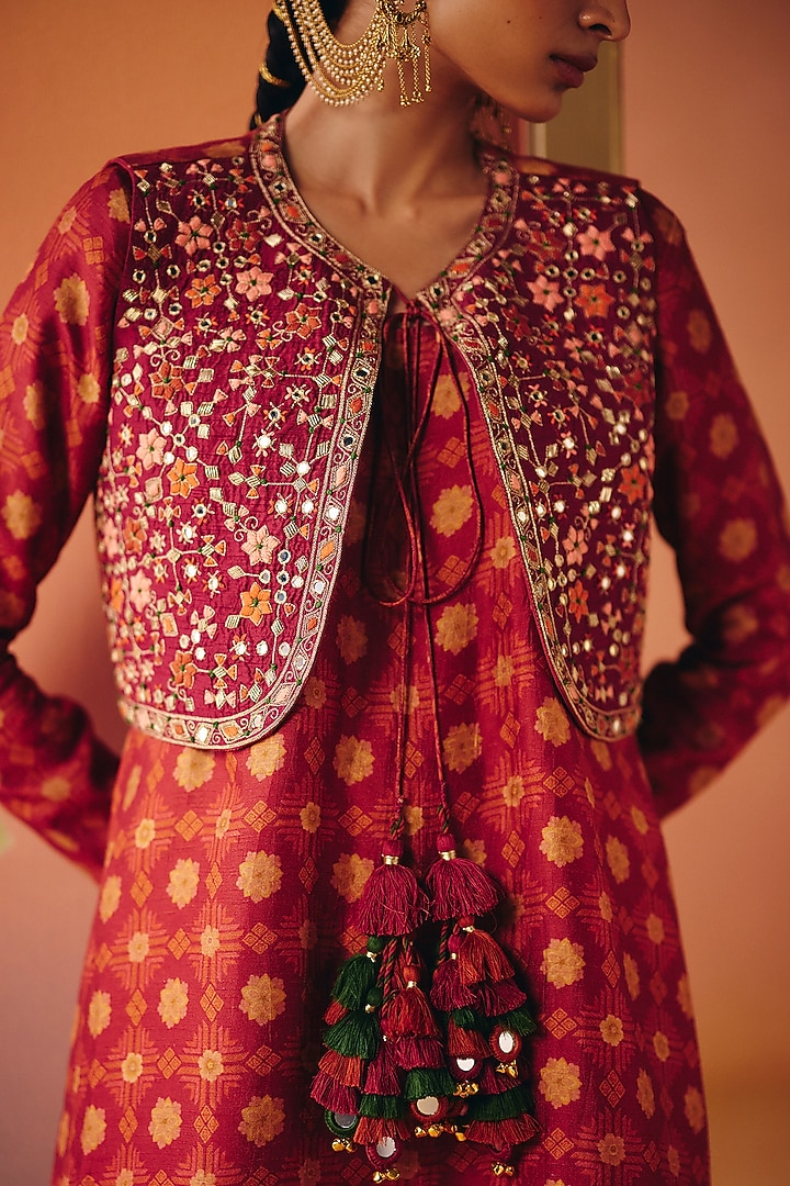 Rust Dupion Silk Printed Short Kurta Set by Drishti & Zahabia at Pernia's Pop Up Shop