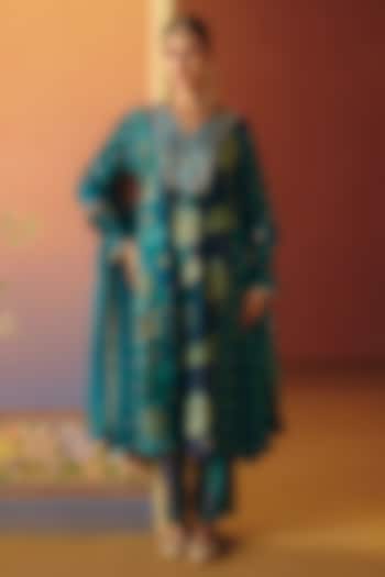 Blue Dupion Silk Printed Kalidar Kurta Set by Drishti & Zahabia at Pernia's Pop Up Shop