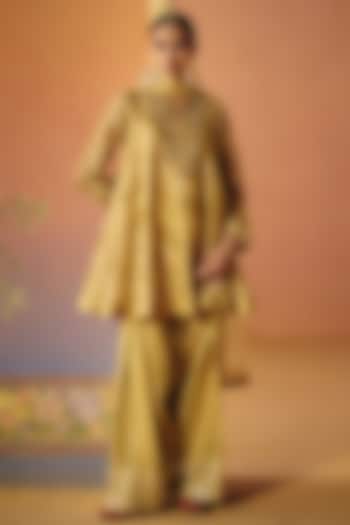Ivory Tissue Hand Embroidered Kurta Set by Drishti & Zahabia at Pernia's Pop Up Shop