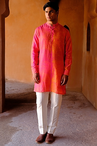Pink Dupion Silk Digital Printed Kurta Set by Drishti & Zahabia Men