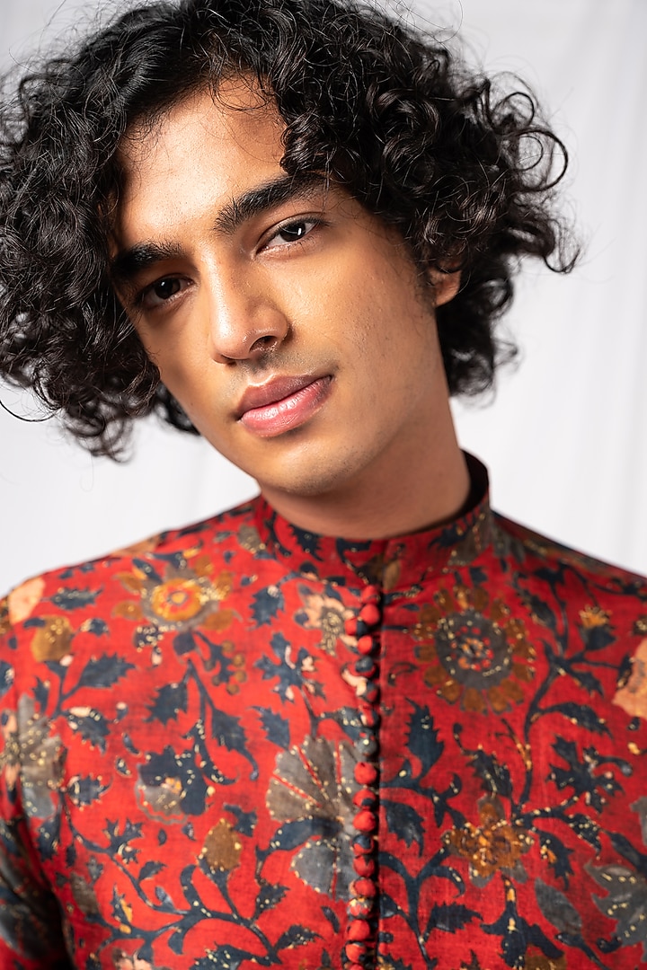 Cherry Red Printed Kurta Set by Drishti & Zahabia Men at Pernia's Pop Up Shop