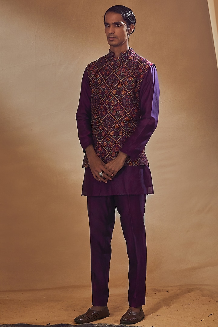 Purple Printed Bundi Jacket With Kurta Set by Drishti & Zahabia Men