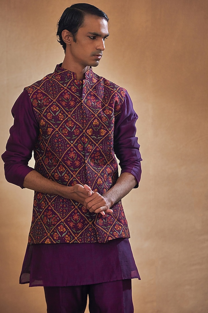 Purple Printed Bundi Jacket With Kurta Set by Drishti & Zahabia Mens at Pernia's Pop Up Shop