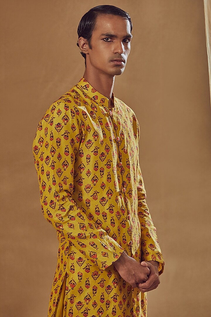 Mustard Silk Printed Kurta Set by Drishti & Zahabia Mens at Pernia's Pop Up Shop