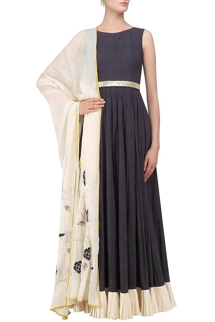 Dark grey and ivory embroidered anarkali set available only at Pernia's Pop Up Shop.