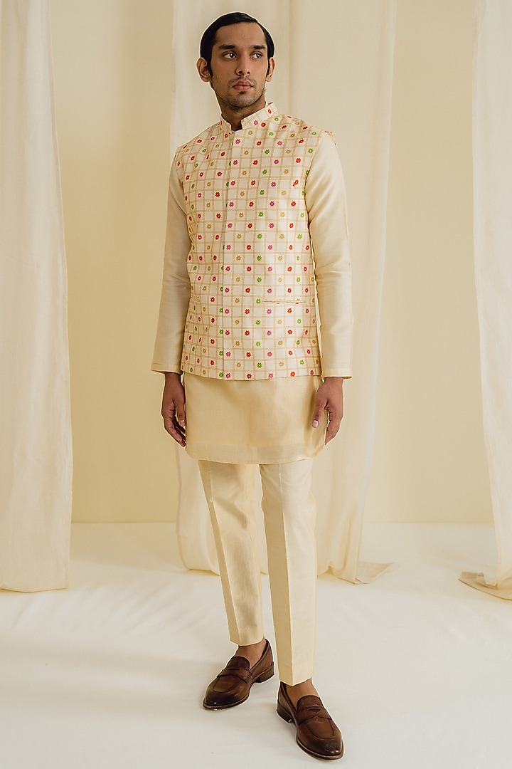 Cream Dupion Silk Digital Printed Bundi Jacket Set by Drishti & Zahabia Mens at Pernia's Pop Up Shop