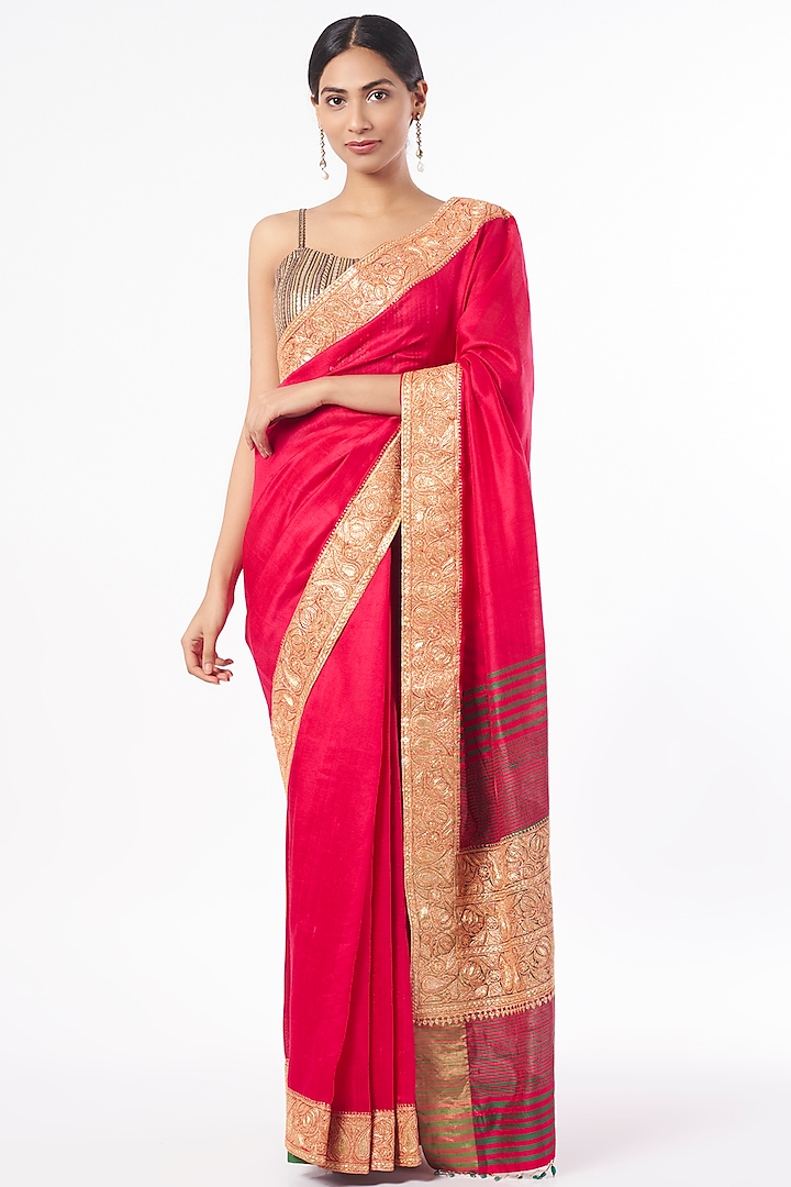 Red Raw Silk Zardosi Tilla Embroidered Handcrafted Saree Set by Dhara Shah Studio at Pernia's Pop Up Shop