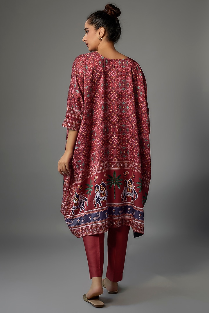 Maroon Modal Silk Printed Kaftan Set by Dhara Shah Studio at Pernia's Pop Up Shop