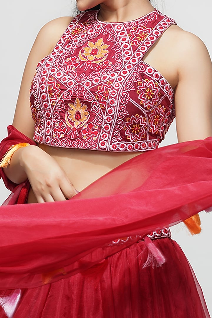 Red Organza Wedding Lehenga Set by Shruti S at Pernia's Pop Up Shop