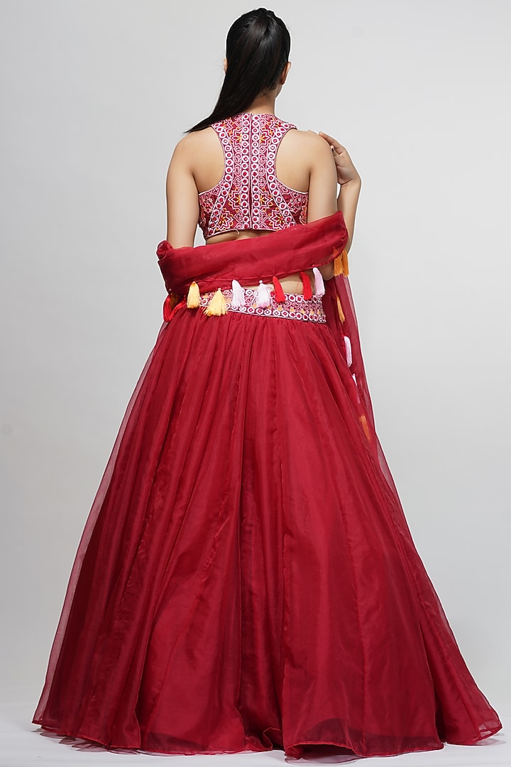 Red Organza Wedding Lehenga Set by Shruti S at Pernia's Pop Up Shop