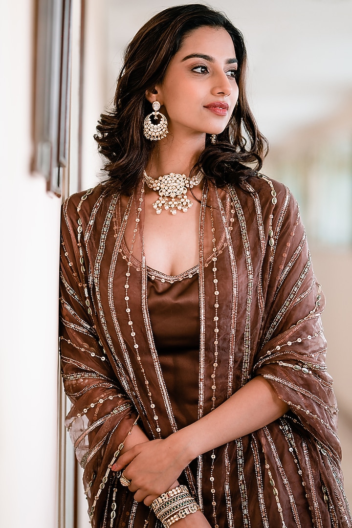 Congnac Hand Embroidered Kurta Set by Divya Aggarwal at Pernia's Pop Up Shop