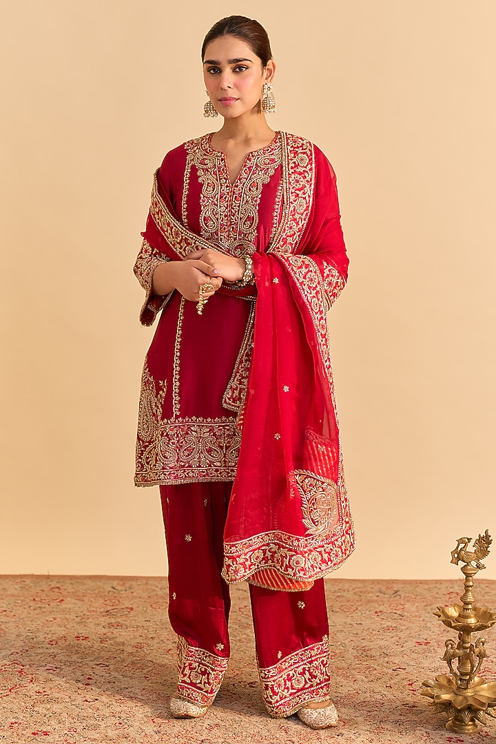 Deep Red Silk Chanderi Embroidered A-Line Kurta Set by Sheetal Batra at Pernia's Pop Up Shop