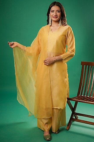 Yellow Chanderi Cotton Kurta Set by SAMAK BY MARZIAMEHDI