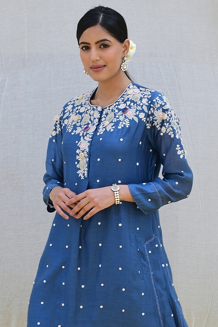 Blue Bemberg Embroidered Kurta Set by Niti Bothra at Pernia's Pop Up Shop