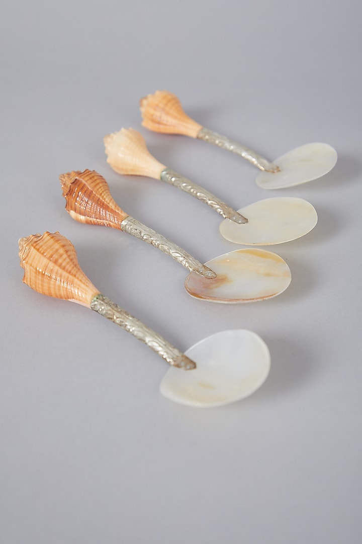 Brown Spoons (Set of 4) by Thoa