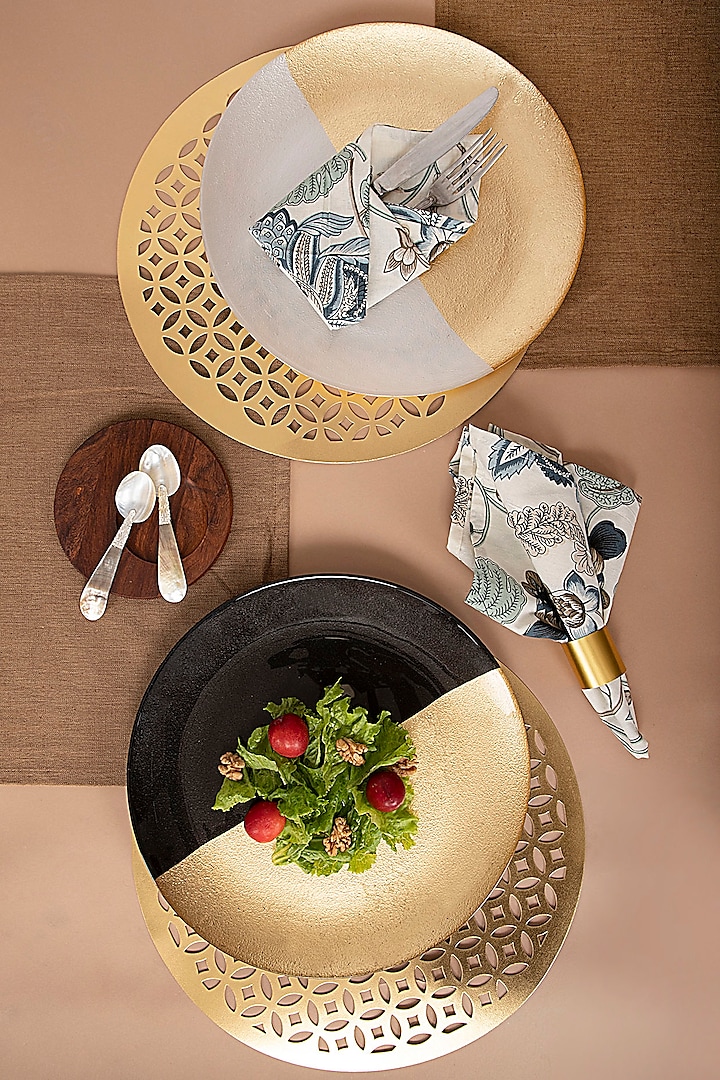 Limited Edition Yin-Yang Platter (Set of 2) by THOA at Pernia's Pop Up Shop