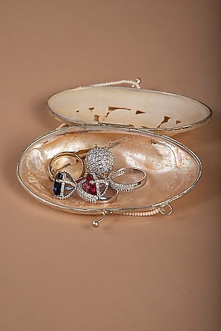 Silver Ring Holder by THOA