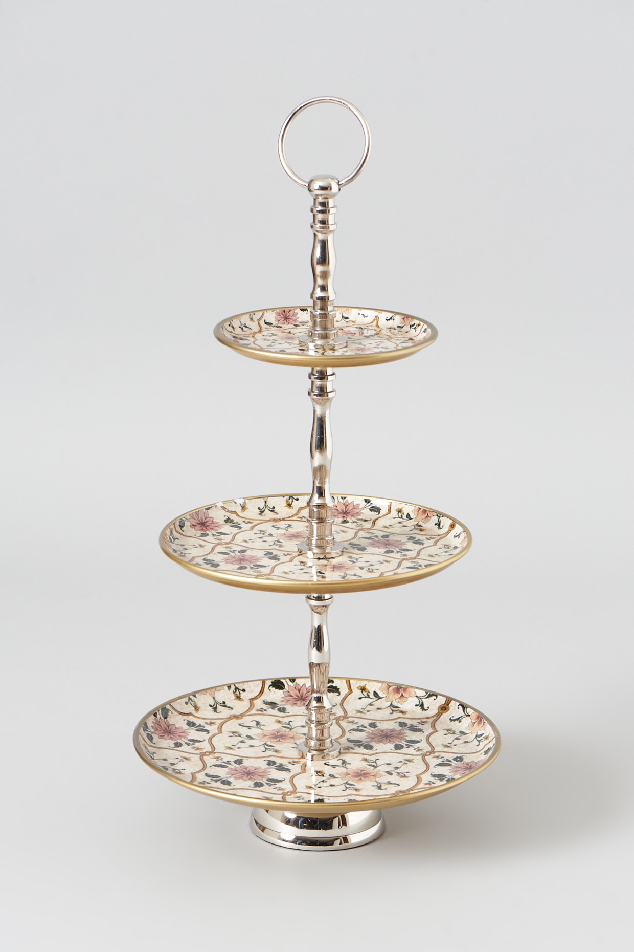 Golden Iron Metal Ring Cake Stand, Packaging Type: Box, Size: 6X8X6