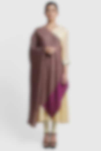 Queen Pink Stole With Zari Stripes by DUSALA  ACCESSORIES at Pernia's Pop Up Shop