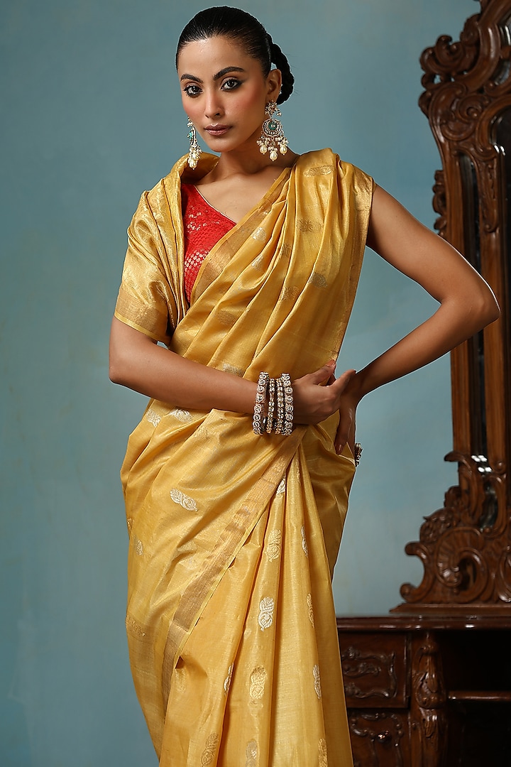 Light Yellow-Gold Kosa Silk Handwoven Party Wear Saree Set by Dusala India at Pernia's Pop Up Shop