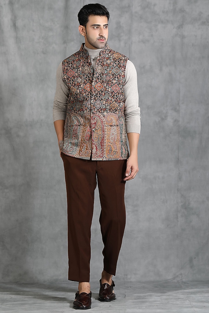 Black Pashmina Blend Paisley Hand Work Bundi Jacket by Dusala Men at Pernia's Pop Up Shop