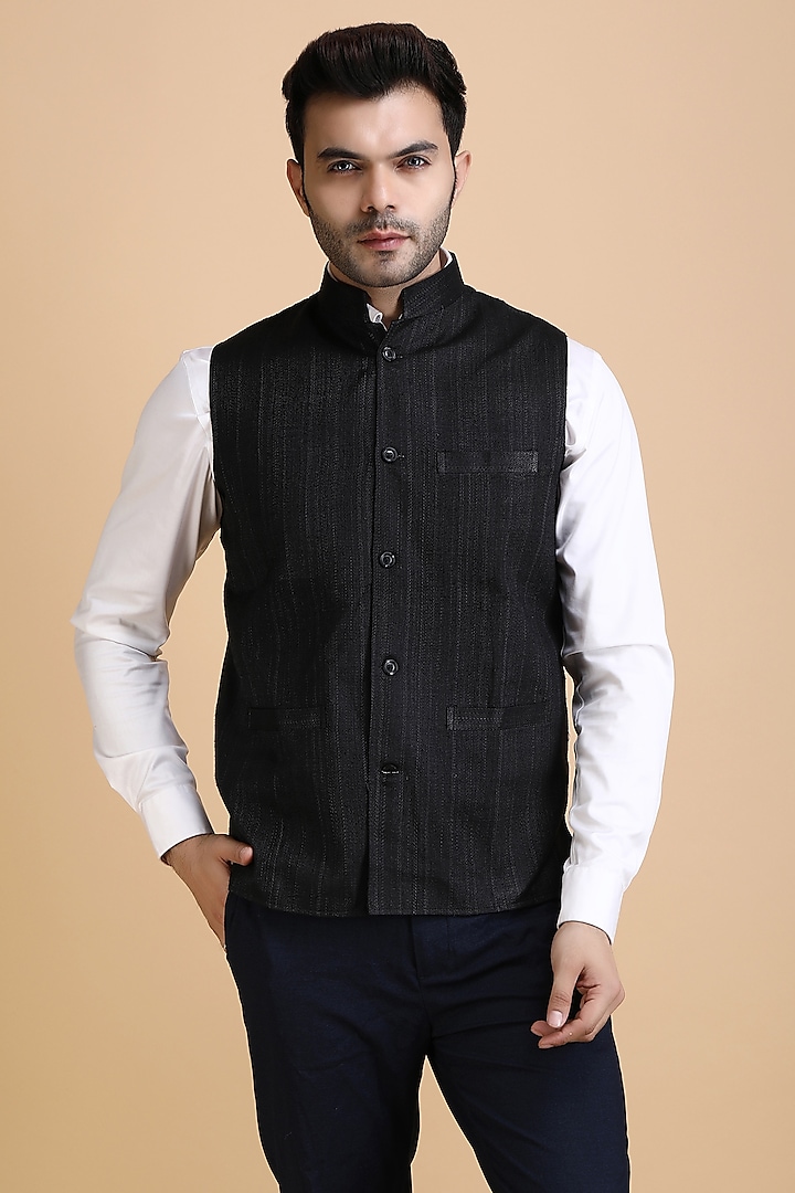 Black Ghicha Silk Handwoven Bundi Jacket Design by Dusala Men at Pernia ...
