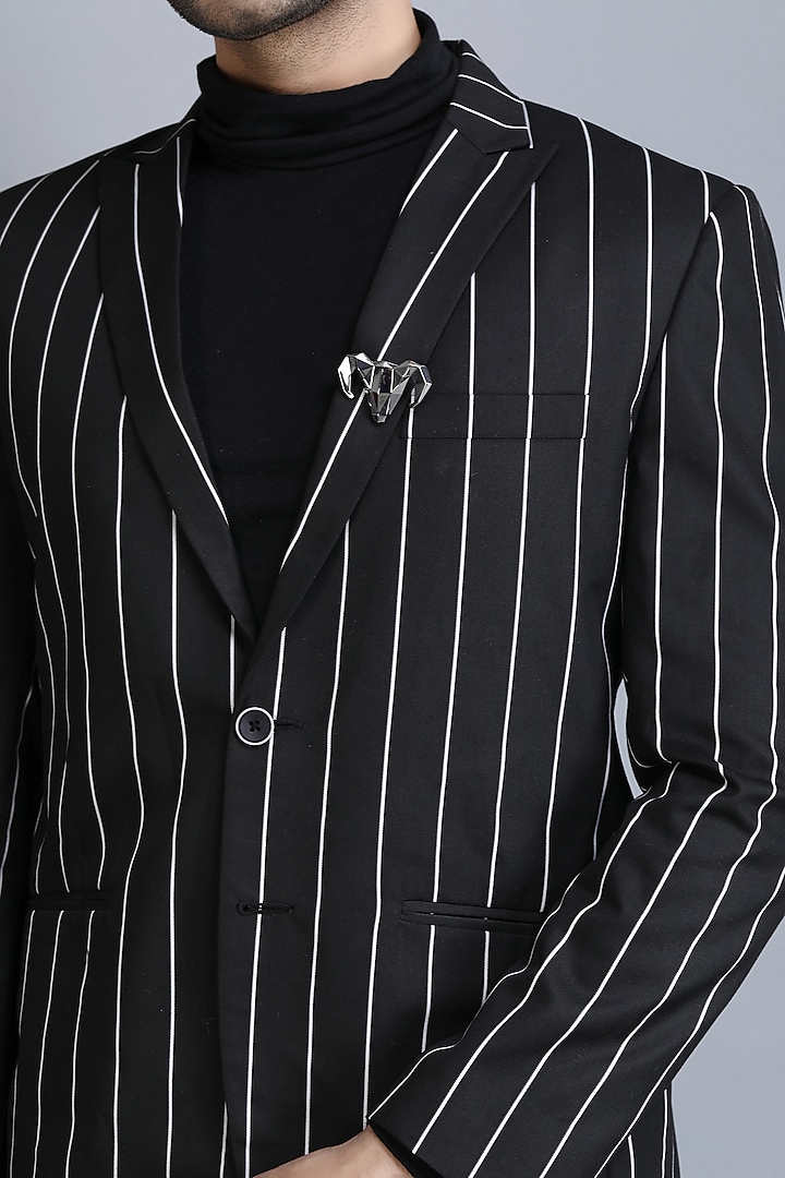 Silver Toned Alloy Brooch by Dusala Men at Pernia's Pop Up Shop