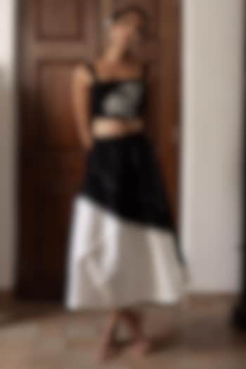 Black Cotton Linen Dual-Tone Skirt by DVAI at Pernia's Pop Up Shop