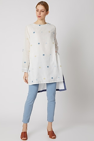White Jamdani Asymmetric Tunic by DVAA