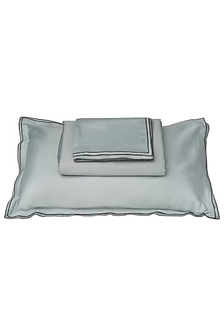Frosty Green Cotton Bedsheet Set by Veda Homes